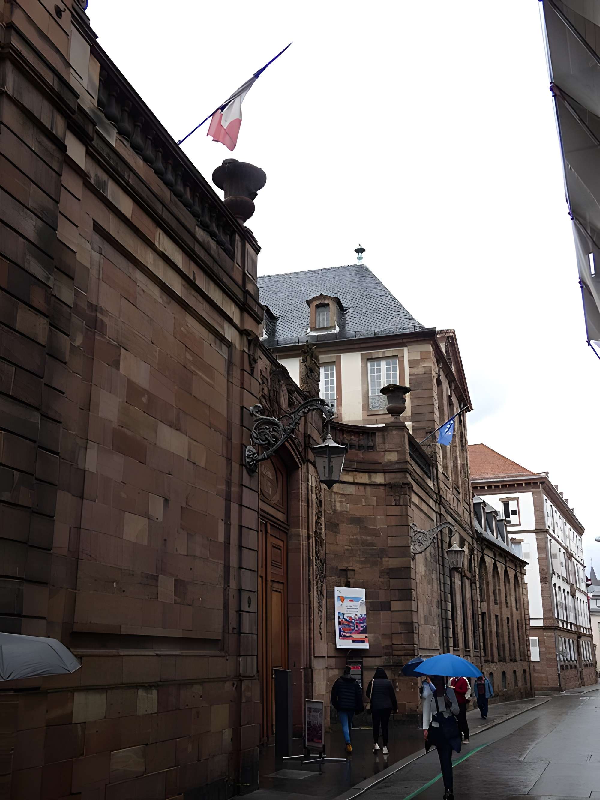 Hôtel des Deux Ponts ou Hôtel du Gouverneur militaire