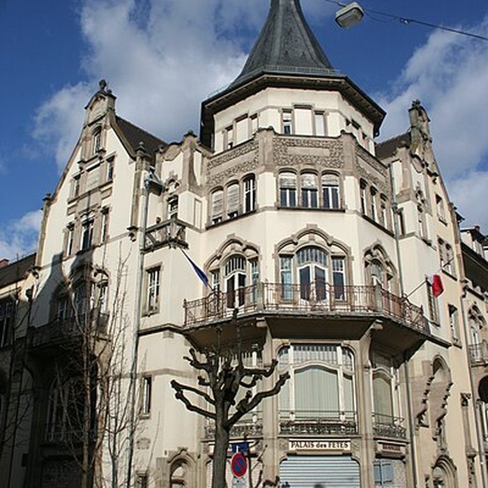 Photo de Palais des Fêtes