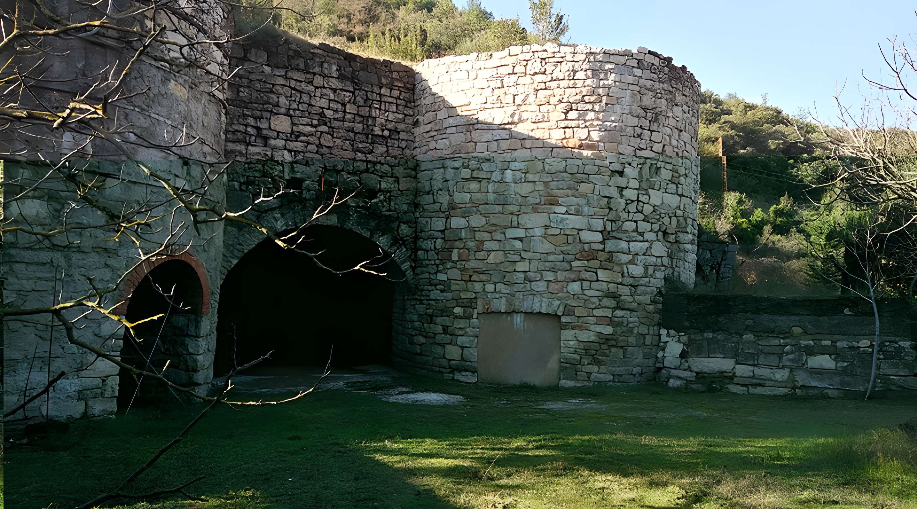 Four à chaux de La Tour-sur-Orb
