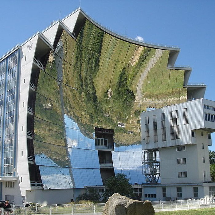 Photo de Four solaire dOdeillo à Font-Romeu-Odeillo-Via