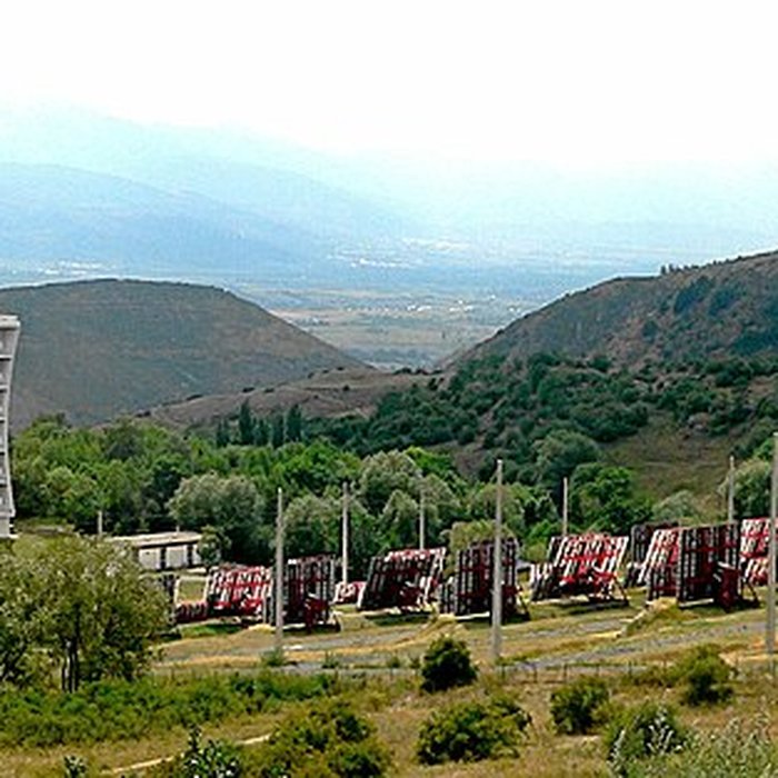 Photo de Four solaire dOdeillo à Font-Romeu-Odeillo-Via