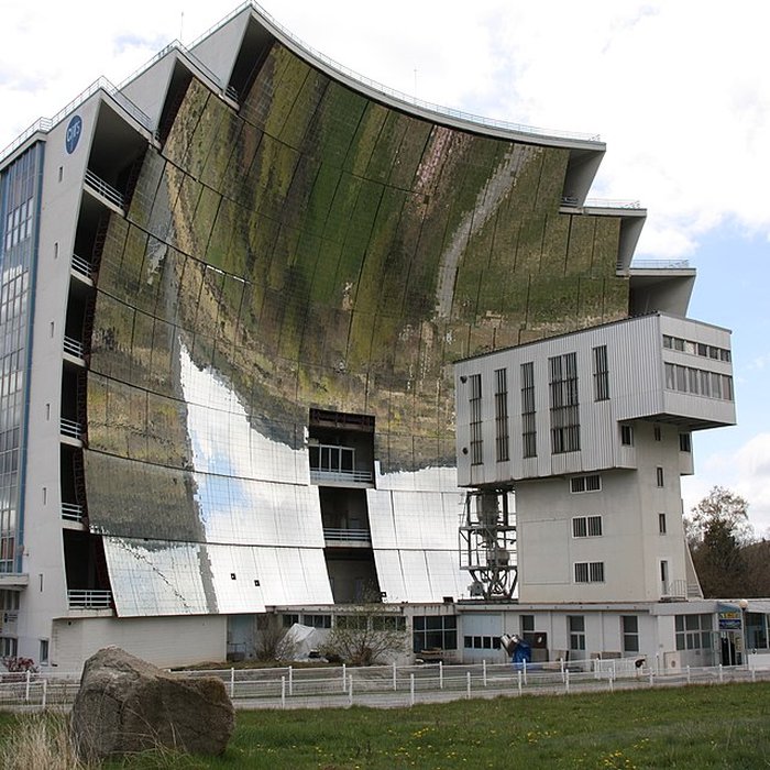 Photo de Four solaire dOdeillo à Font-Romeu-Odeillo-Via