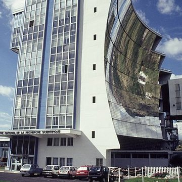 Four solaire dOdeillo à Font-Romeu-Odeillo-Via