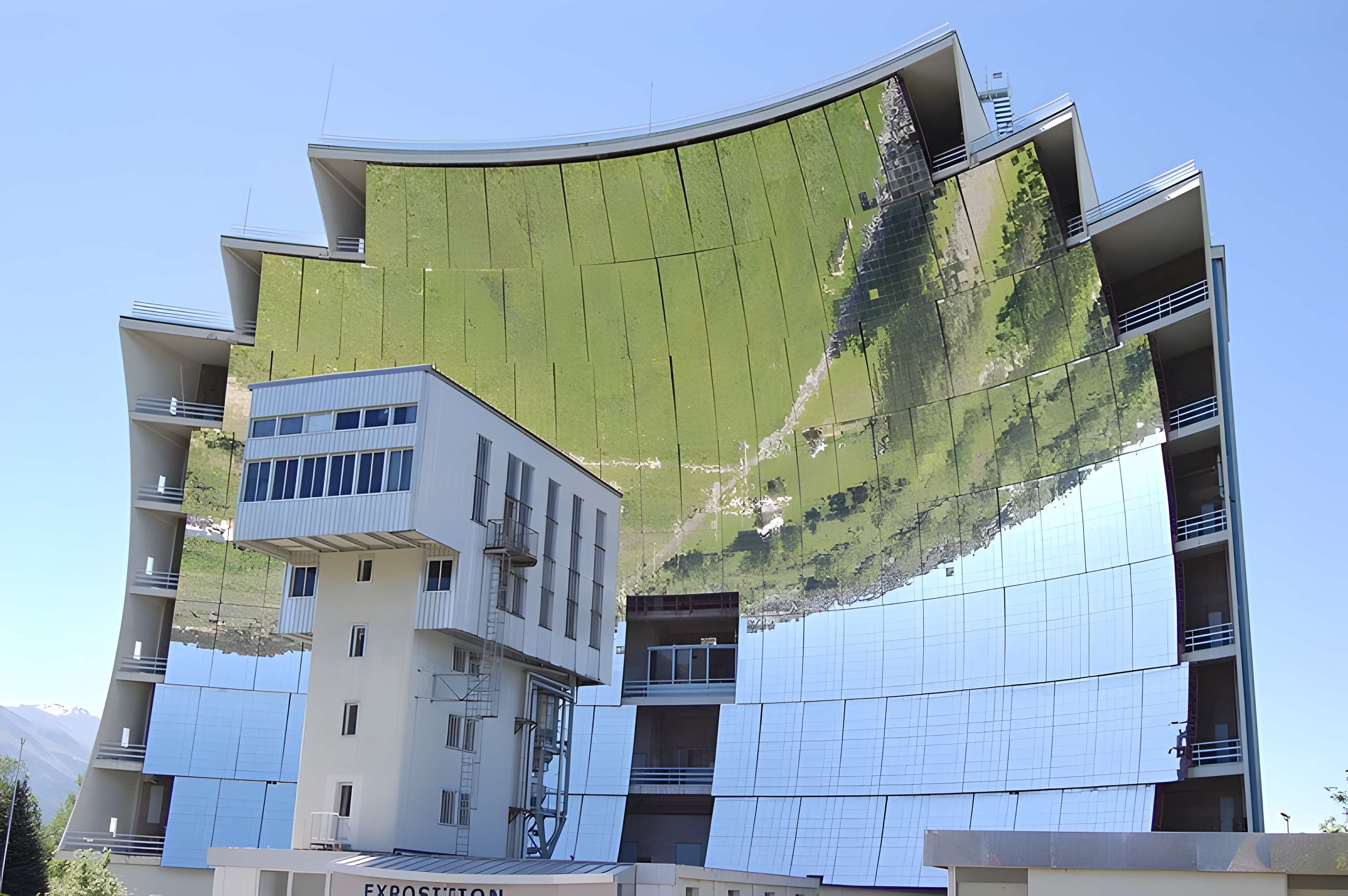 Four solaire d'Odeillo à Font-Romeu-Odeillo-Via 