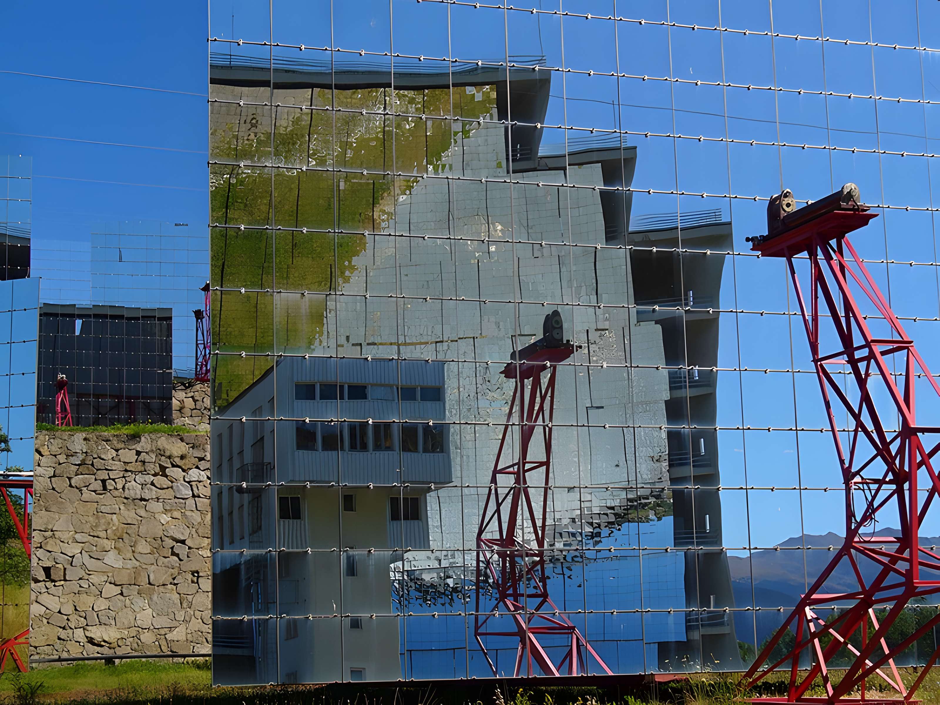 Four solaire d'Odeillo à Font-Romeu-Odeillo-Via