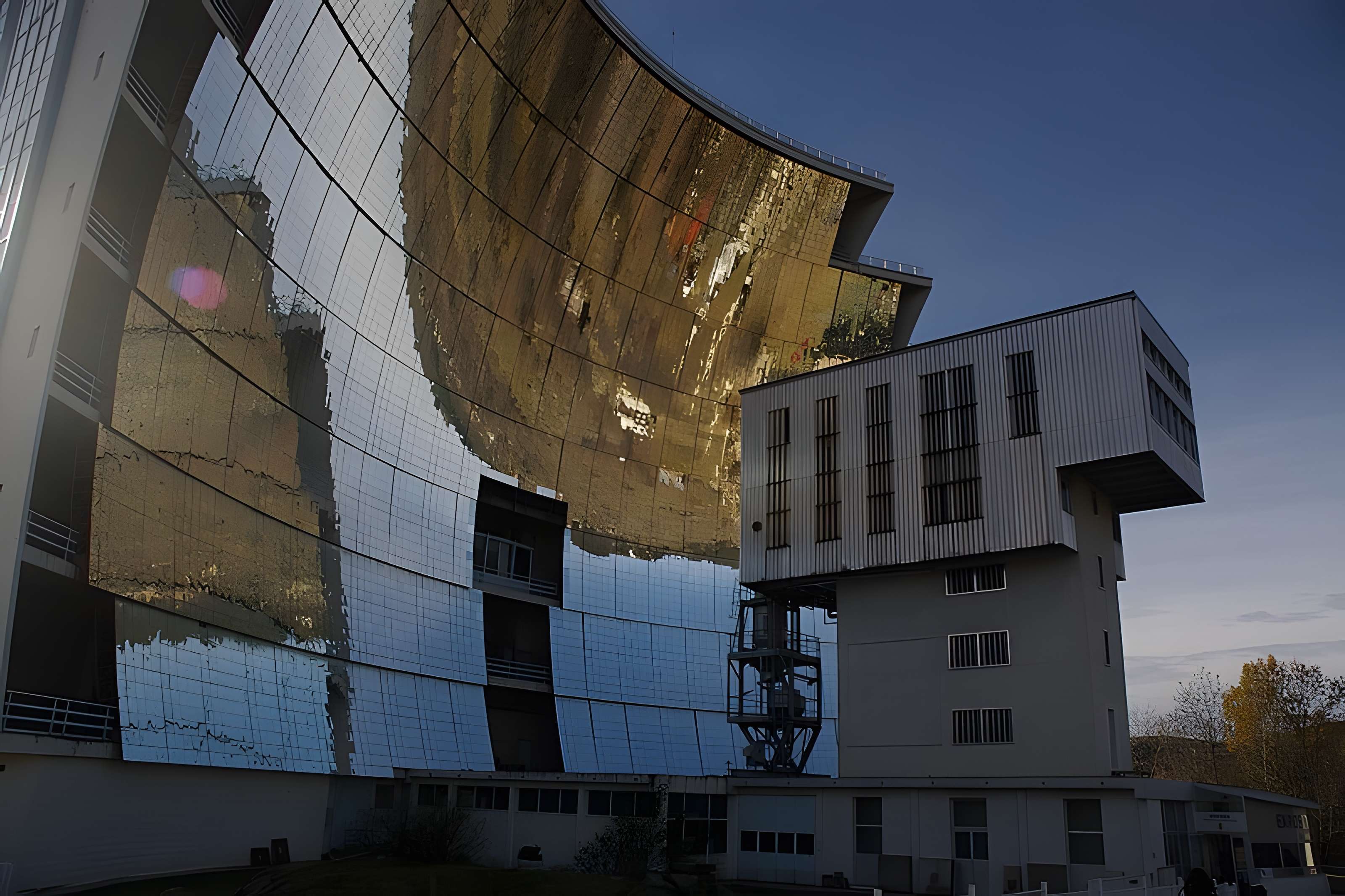 Four solaire d'Odeillo à Font-Romeu-Odeillo-Via