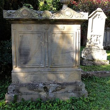 Ancien cimetière bourgeois