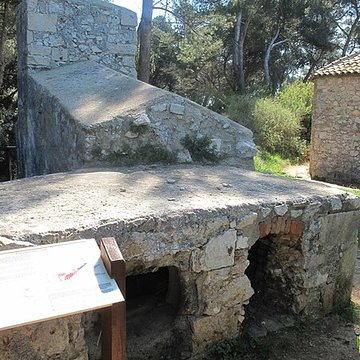 Fours à boulets des îles de Lérins