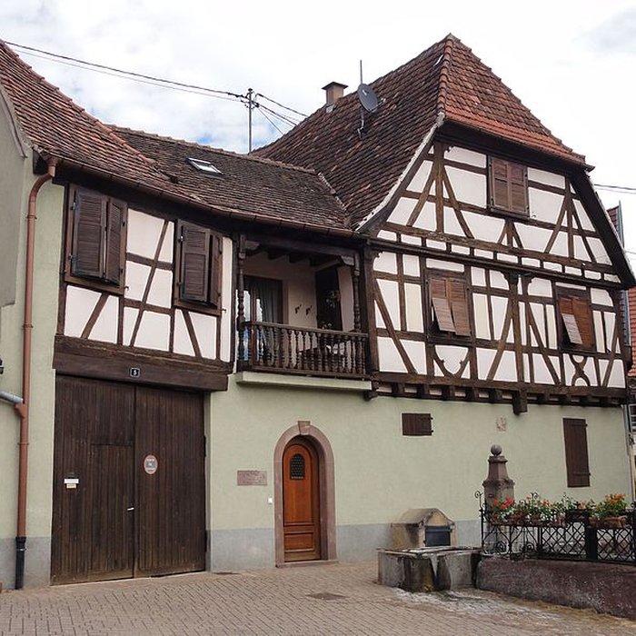 Photo de Fontaine près de la mairie