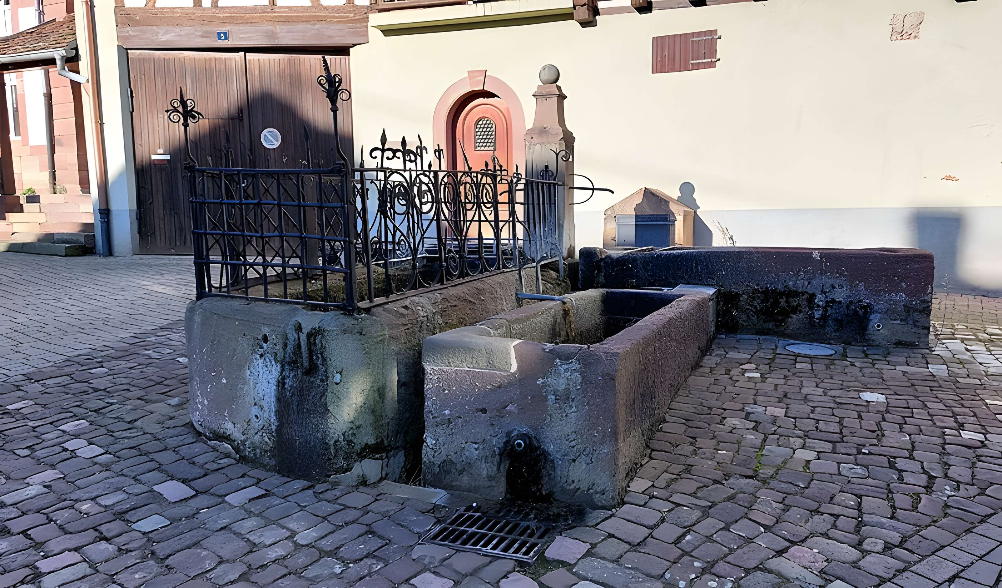 Fontaine près de la mairie