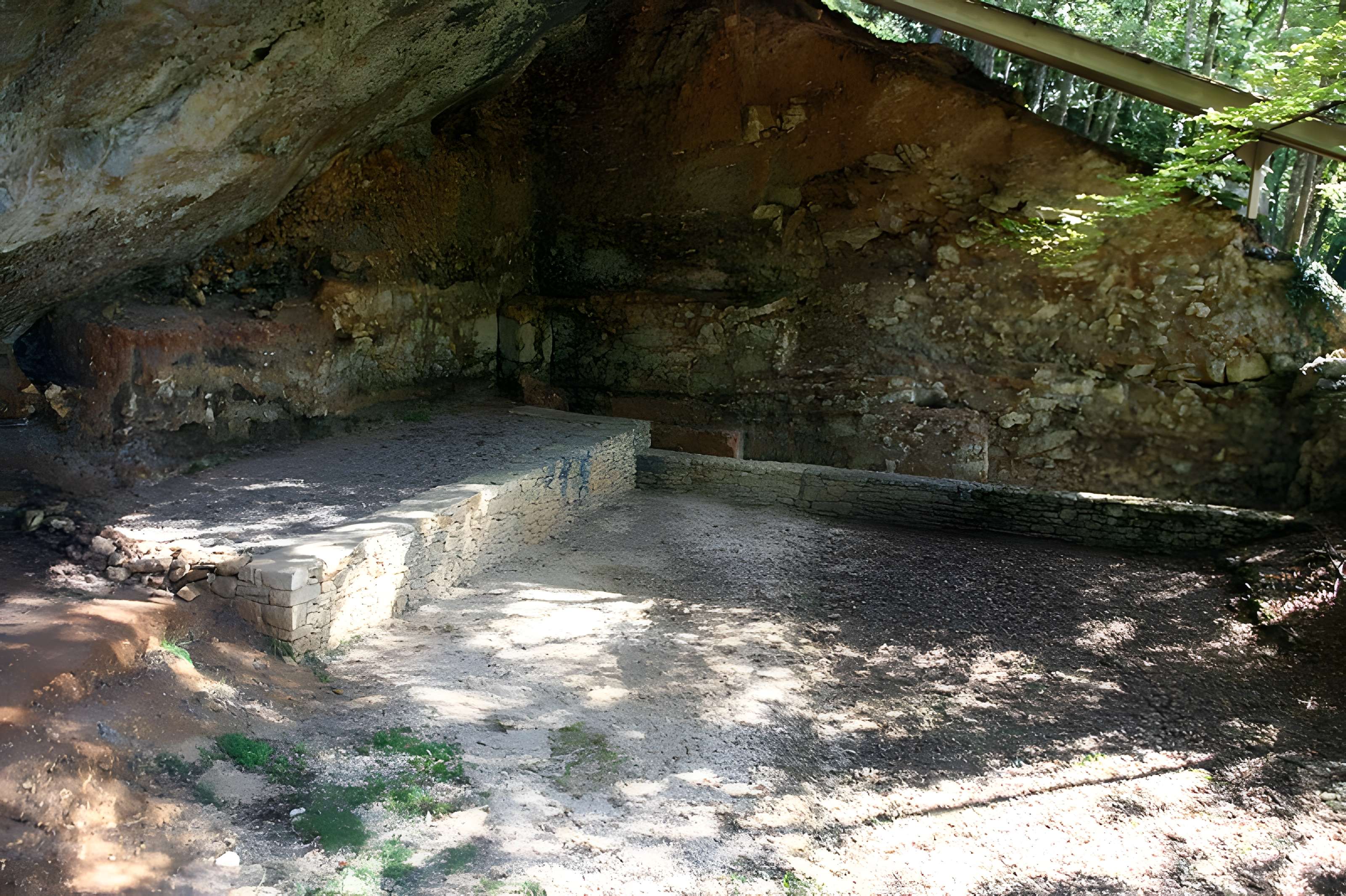 Gisement préhistorique de la Ferrassie à Savignac-de-Miremont