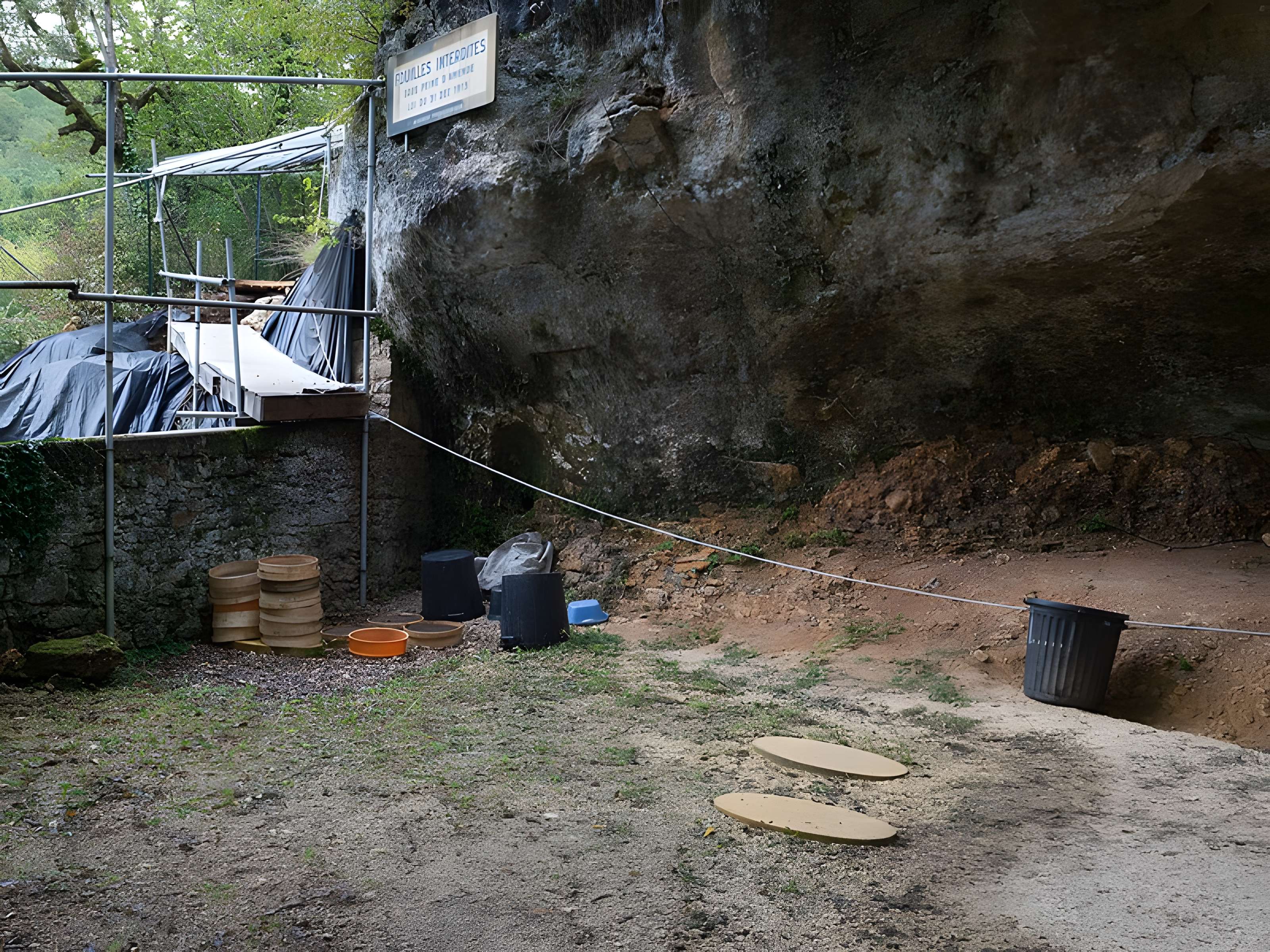 Gisement préhistorique de la Ferrassie à Savignac-de-Miremont
