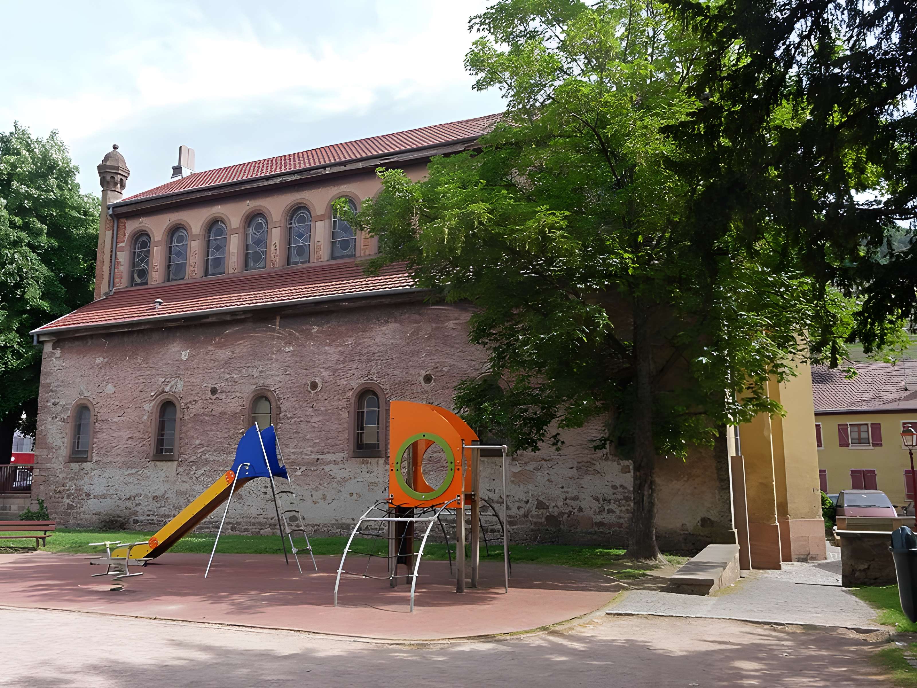 Synagogue et maison du rabbin