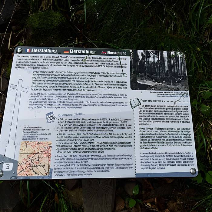 Photo de Champ de bataille de lHartmannswillerkopf dans la forêt communale également sur communes de Hartmannswiller, Soultz-Haut-Rhin, Wattwiller et Wuenheim
