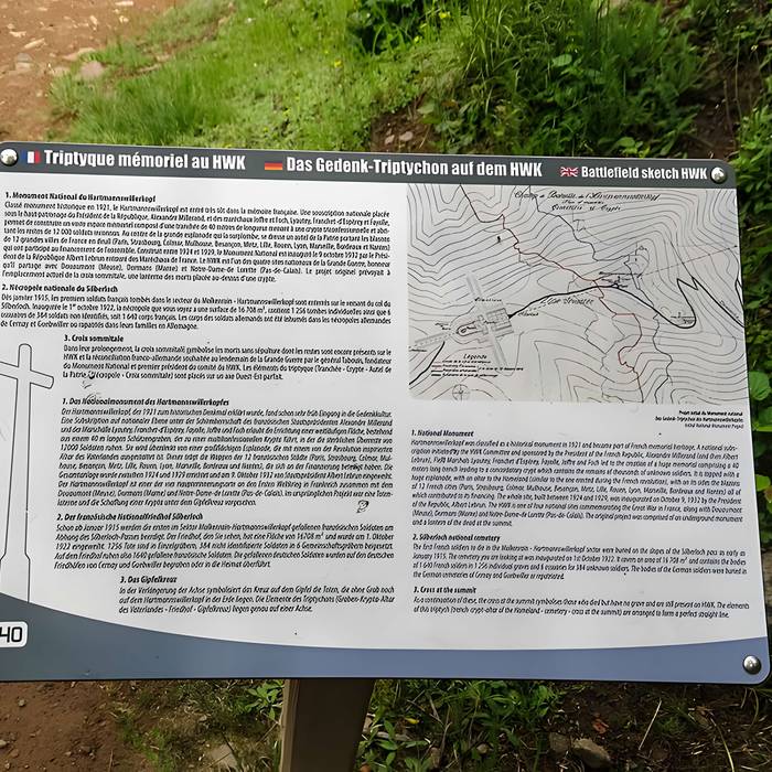 Photo de Champ de bataille de lHartmannswillerkopf dans la forêt communale également sur communes de Hartmannswiller, Soultz-Haut-Rhin, Wattwiller et Wuenheim