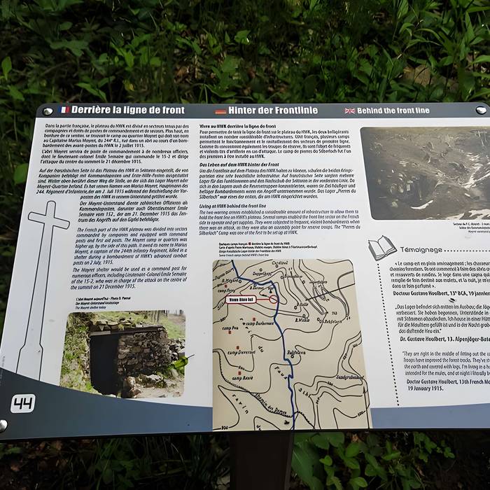 Photo de Champ de bataille de lHartmannswillerkopf dans la forêt communale également sur communes de Hartmannswiller, Soultz-Haut-Rhin, Wattwiller et Wuenheim