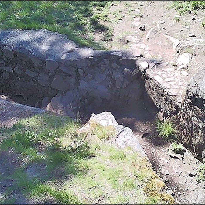 Photo de Champ de bataille de lHartmannswillerkopt dans la forêt communale également sur communes de Soultz-Haut-Rhin, Uffholtz, Wattwiller et Wuenheim