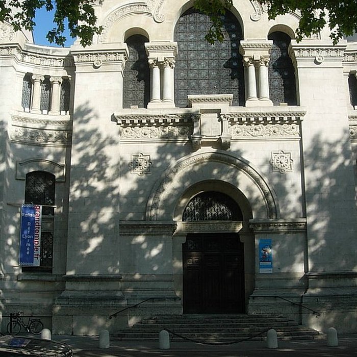 Photo de Grand Temple protestant