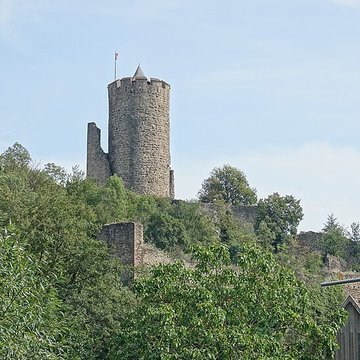 Château dit Schlossberg et enceinte