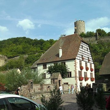 Château dit Schlossberg et enceinte