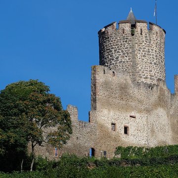 Château dit Schlossberg et enceinte