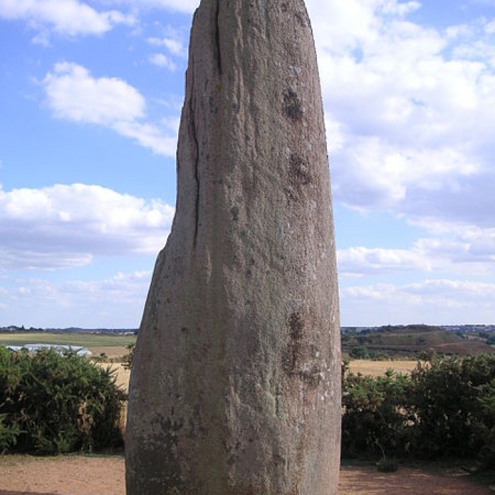 Photo de Grande Pierre Levée de Saint-Macaire-en-Mauges