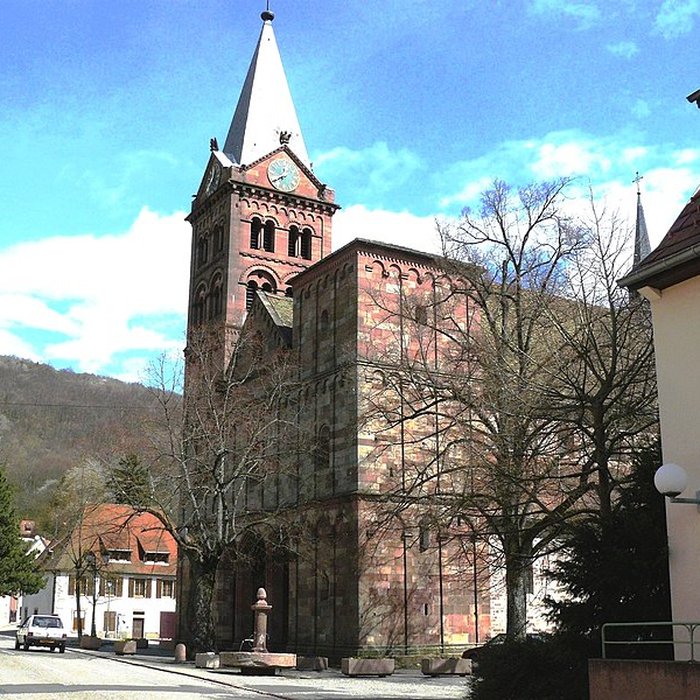 Photo de Eglise catholique Saint-Jean-Baptiste