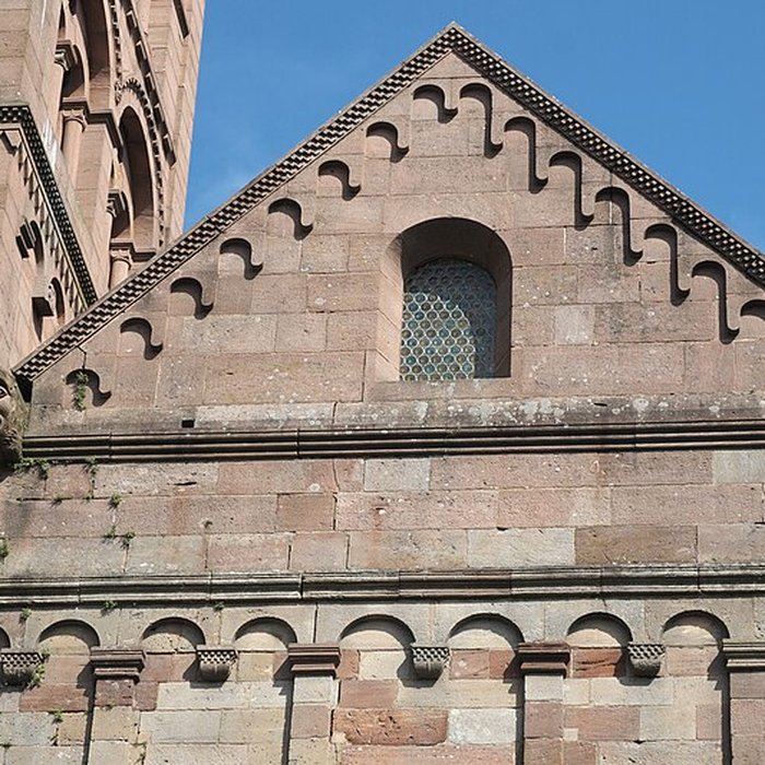 Photo de Eglise catholique Saint-Jean-Baptiste