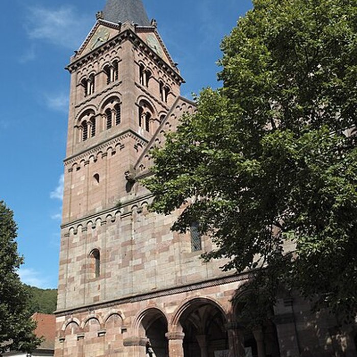 Photo de Eglise catholique Saint-Jean-Baptiste