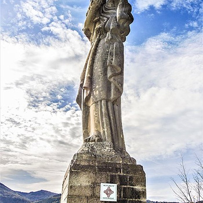 Photo de Statue monumentale de la Vierge à lEnfant dite Vierge dAlsace ou à lOffrande