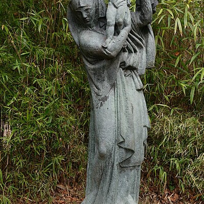 Photo de Statue monumentale de la Vierge à lEnfant dite Vierge dAlsace ou à lOffrande