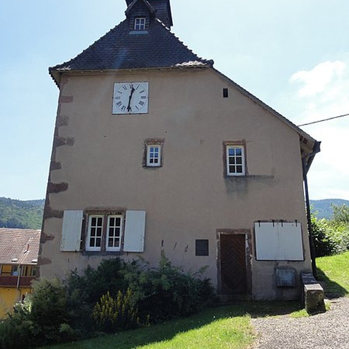 Photo de Tour des mineurs, à Echery, numéro 43, dite aussi Tour de lHorloge ou Prison des mineurs
