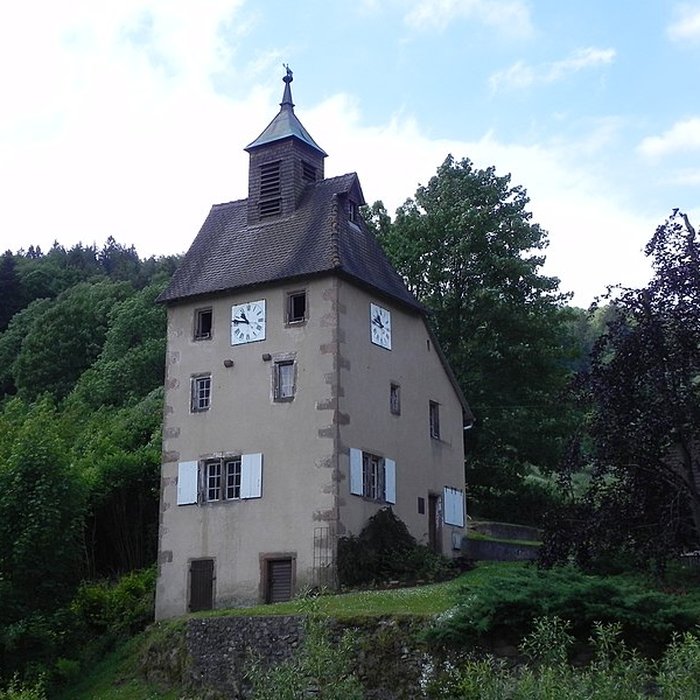 Photo de Tour des mineurs, à Echery, numéro 43, dite aussi Tour de lHorloge ou Prison des mineurs