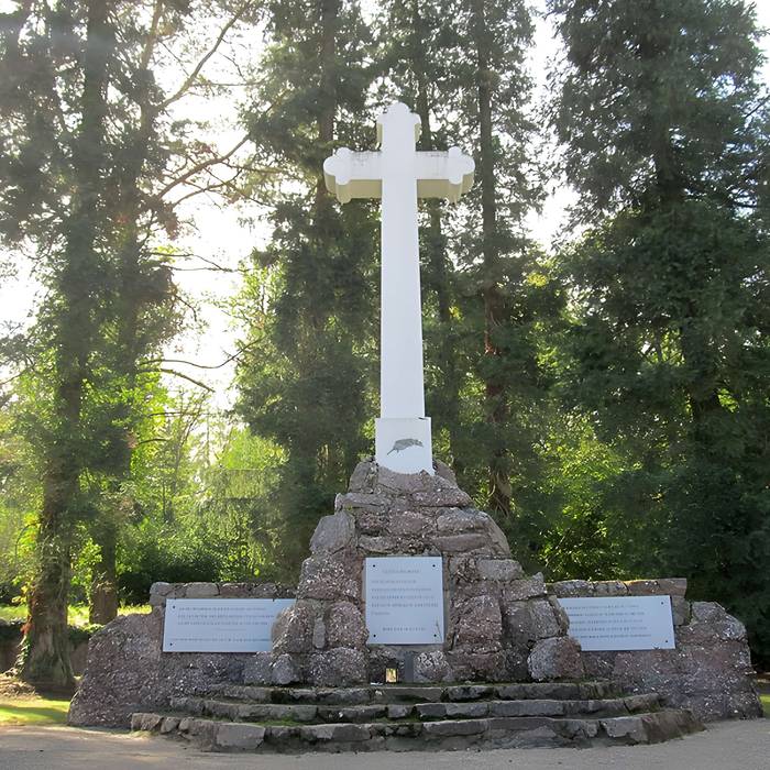 Photo de Cimetière roumain et son monument