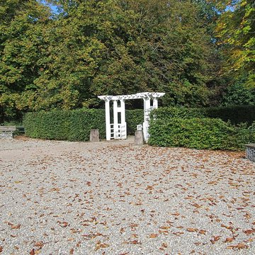 Cimetière roumain et son monument