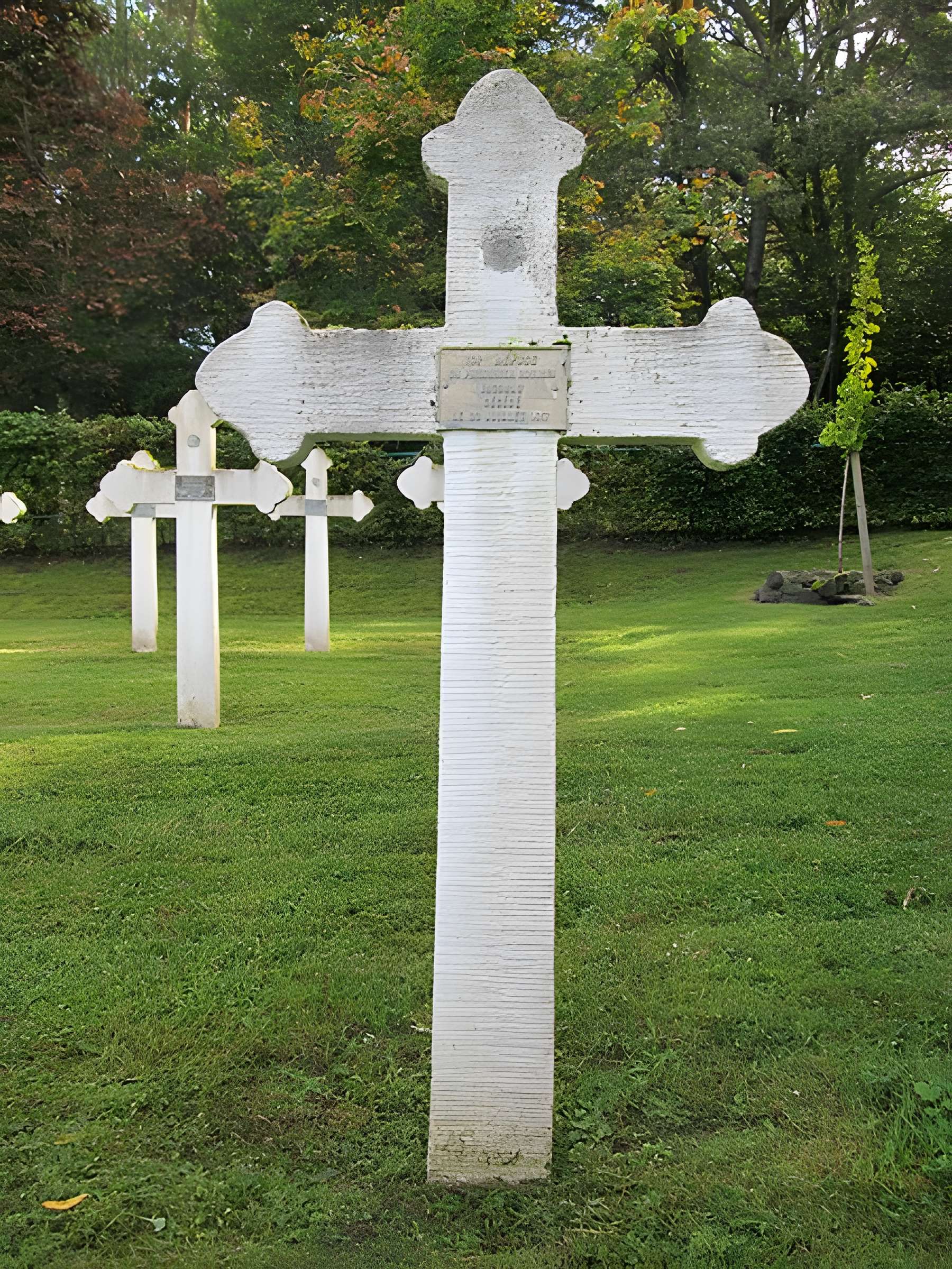 Cimetière roumain et son monument