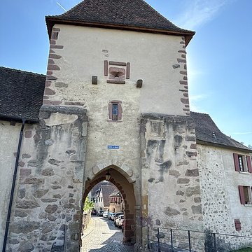 Vestiges de lenceinte fortifiée urbaine
