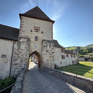 Vestiges de lenceinte fortifiée urbaine