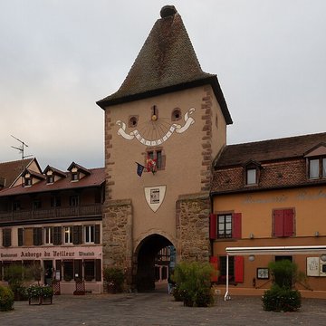 Vestiges de lenceinte fortifiée urbaine