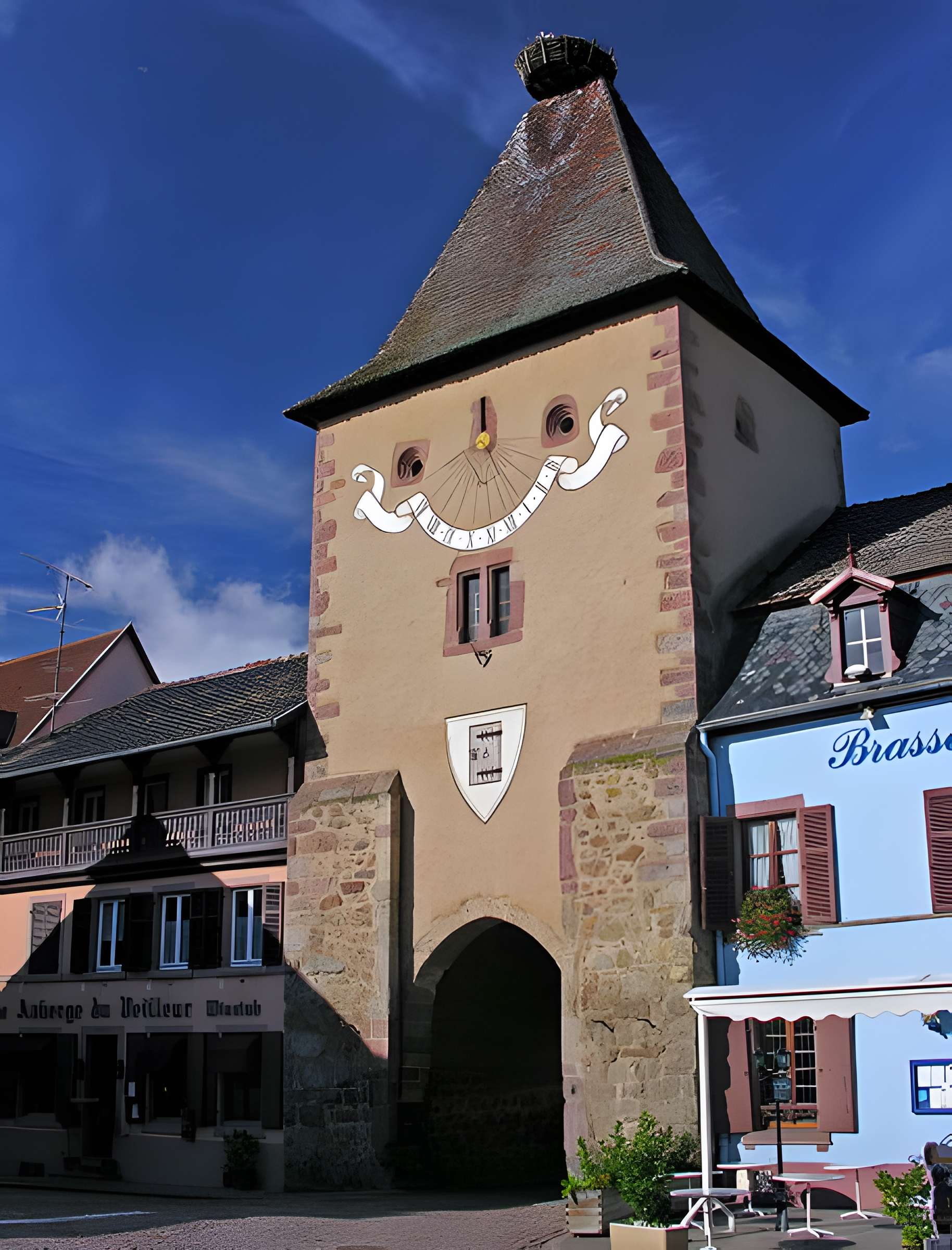 Vestiges de l'enceinte fortifiée urbaine