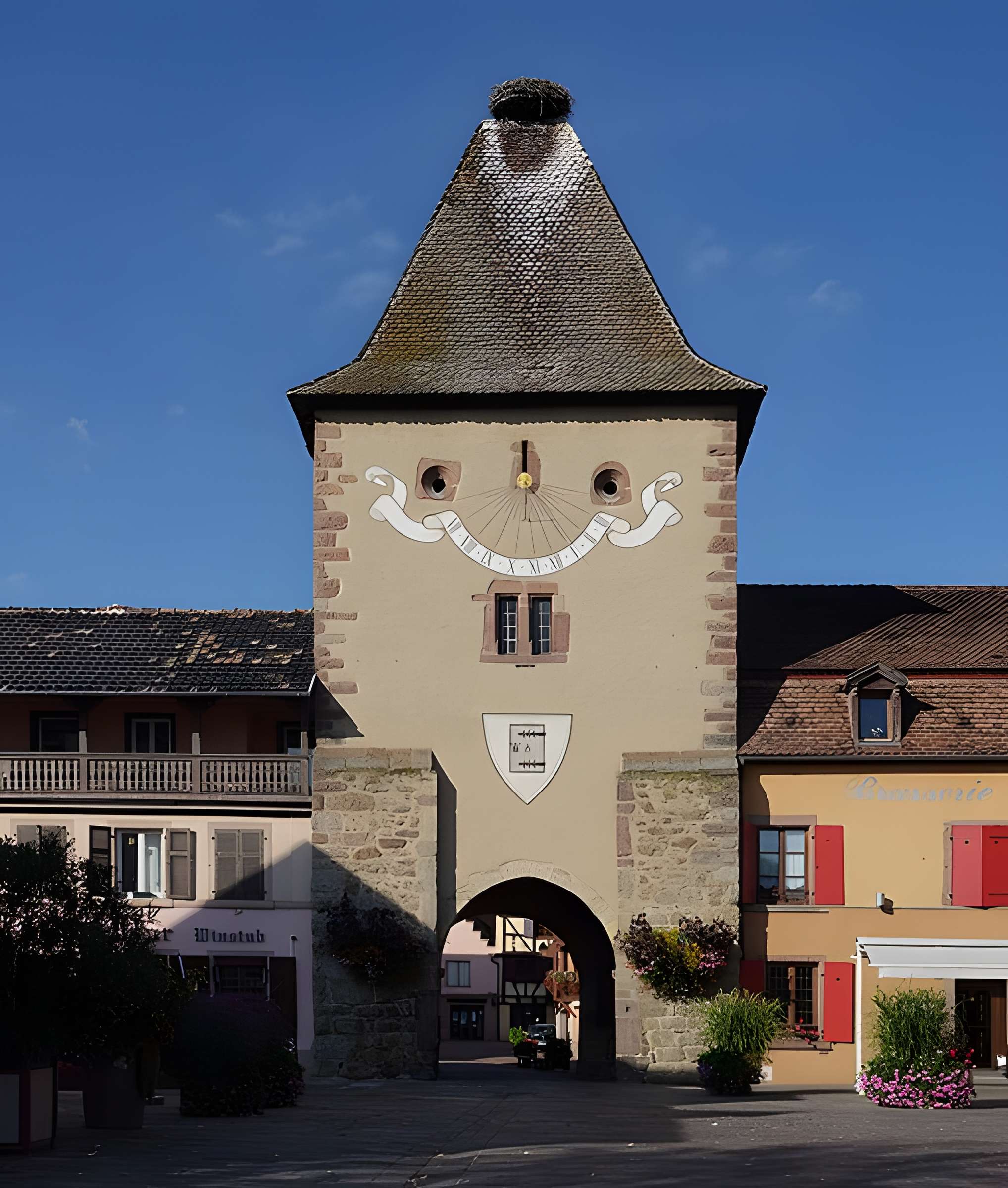 Vestiges de l'enceinte fortifiée urbaine