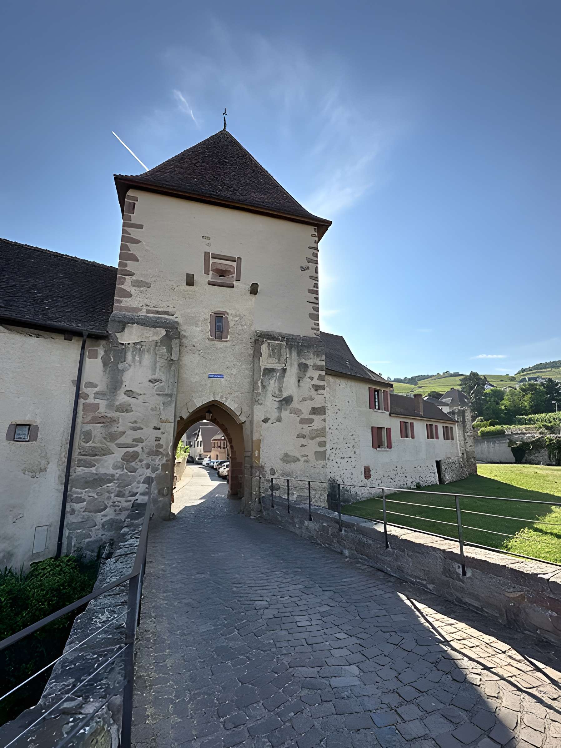 Vestiges de l'enceinte fortifiée urbaine