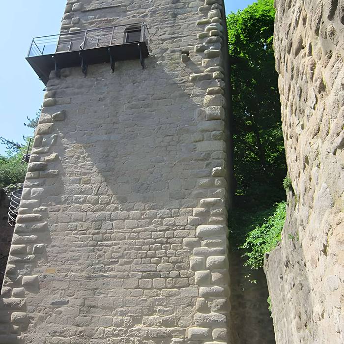 Photo de Ruinas del Castillo de La Hayneck