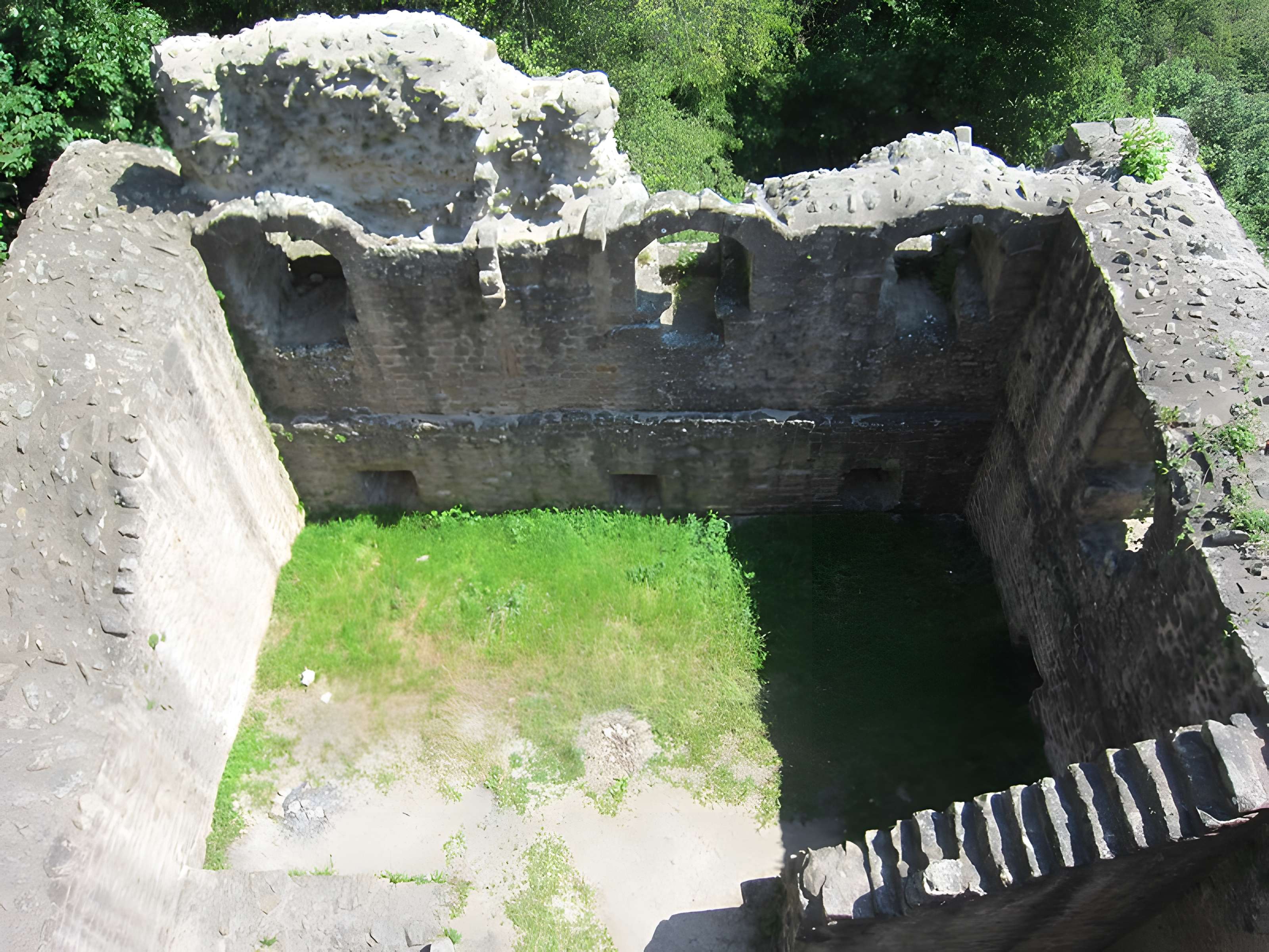 Ruines du château de Hagueneck