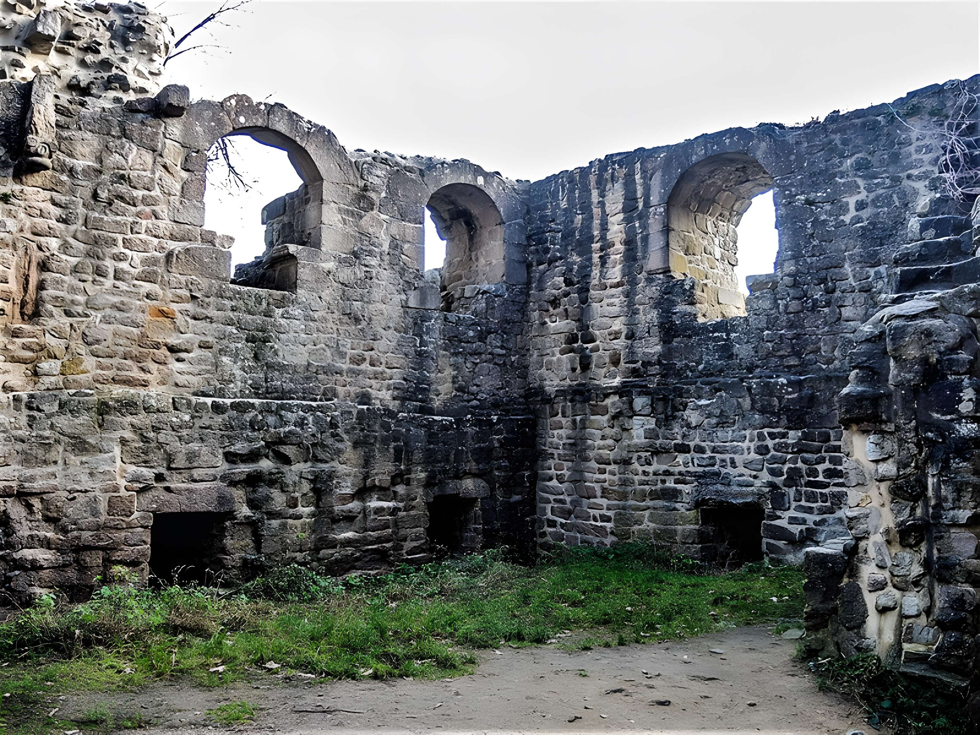 Ruines du château de Hagueneck