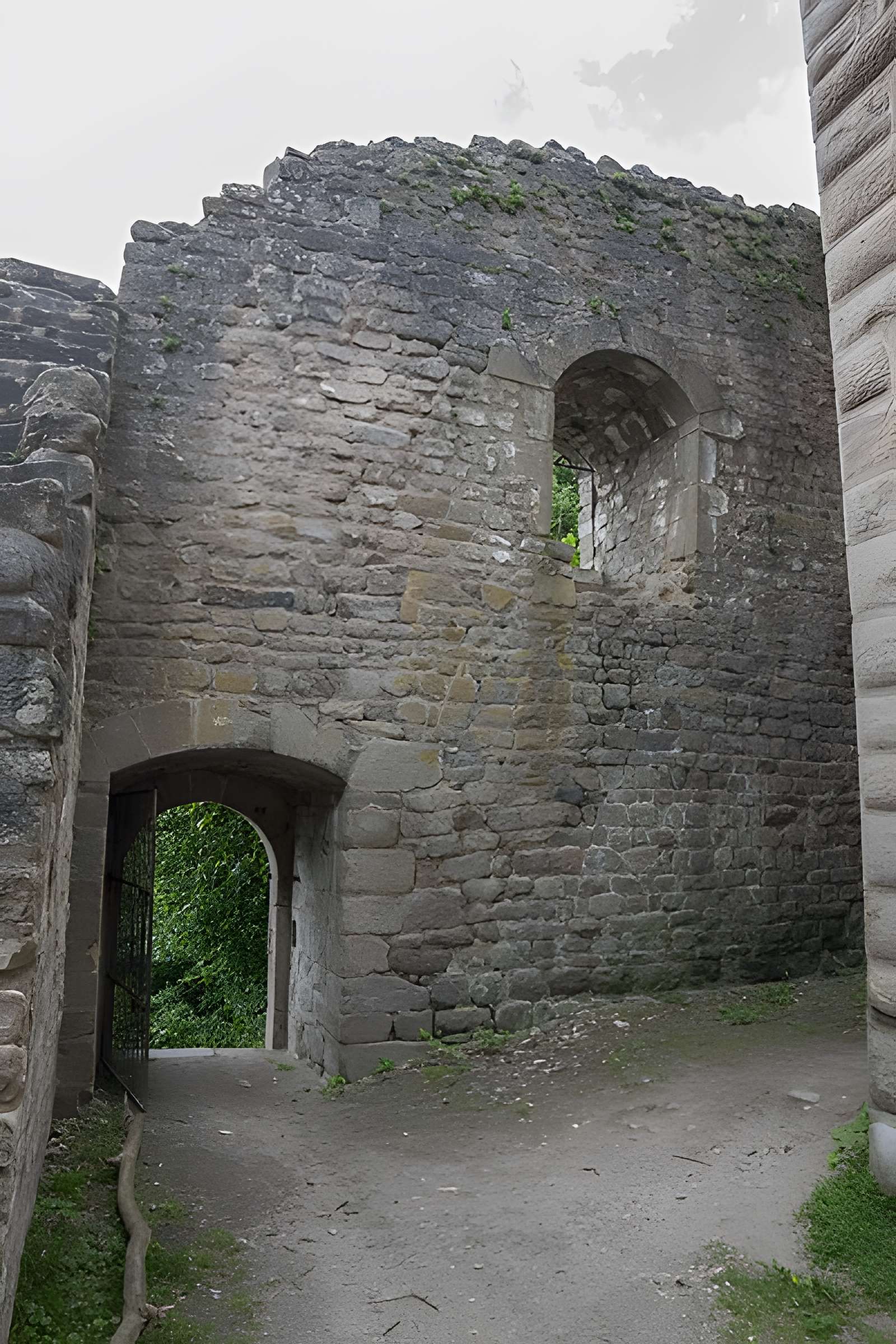 Ruines du château de Hagueneck