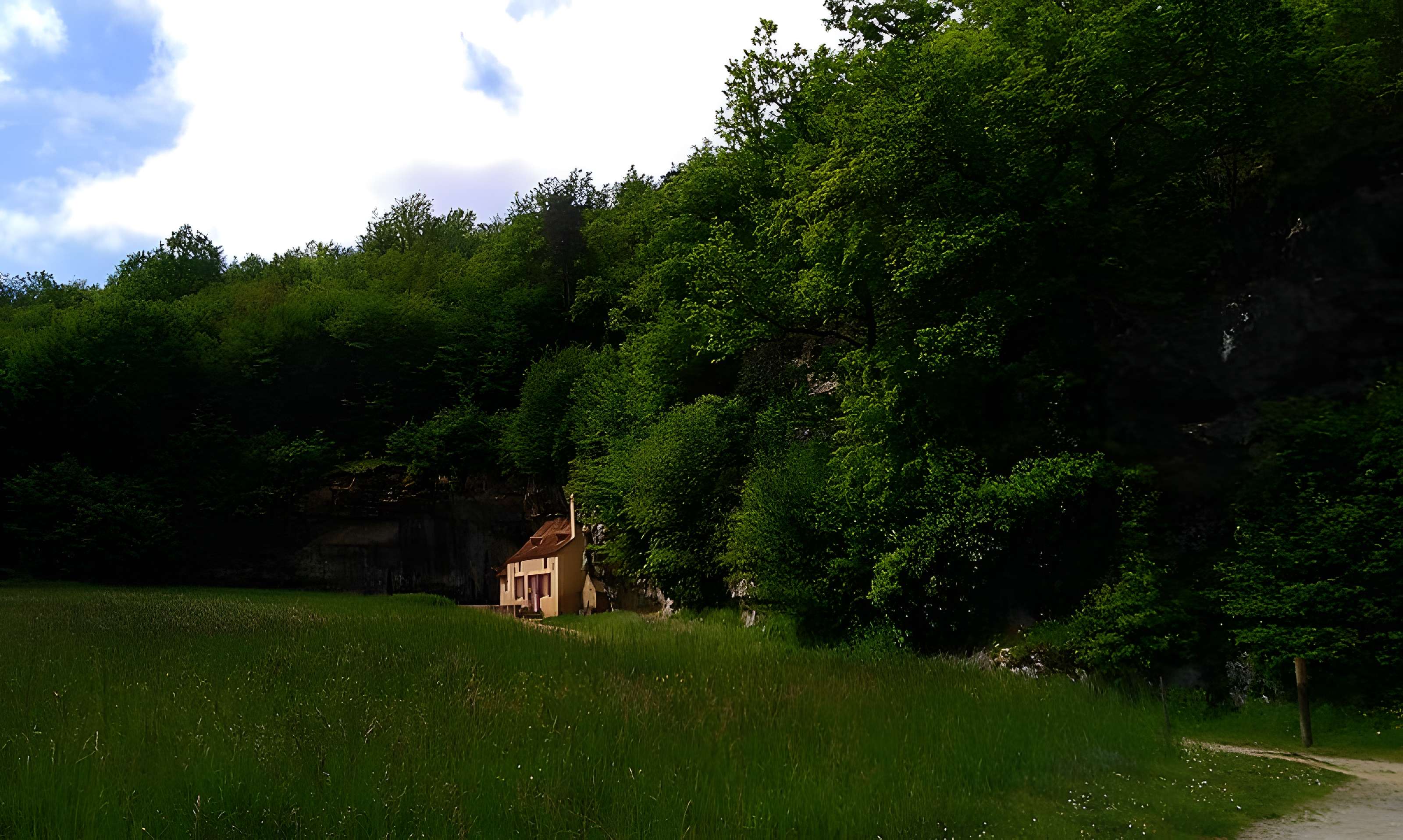 Grotte des Combarelles aux Eyzies-de-Tayac-Sireuil