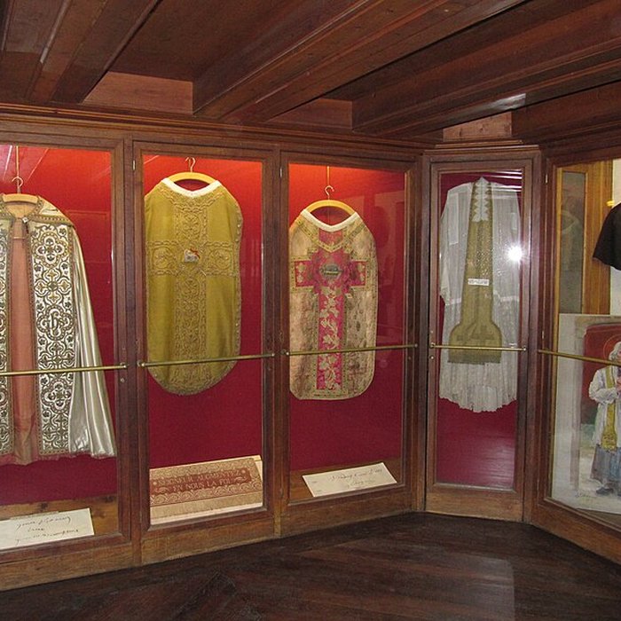 Photo de Maison natale du curé dArs, actuellement musée