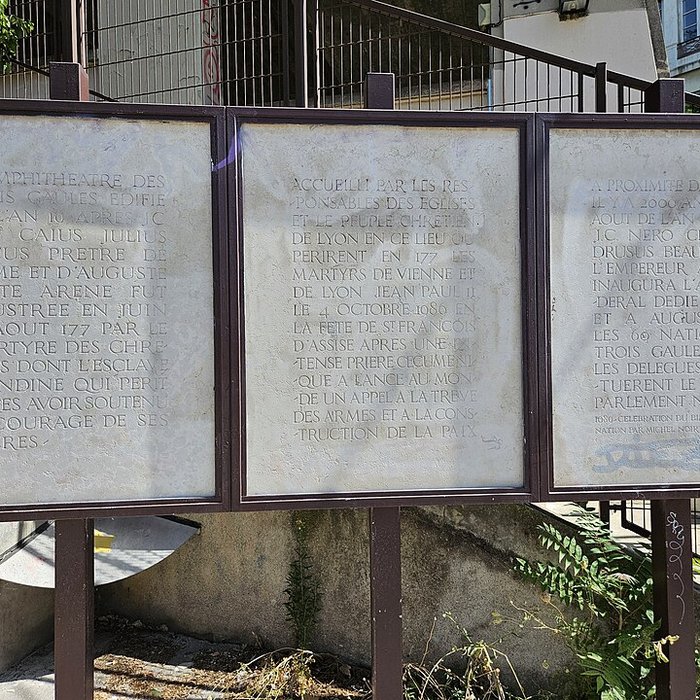 Photo de Amphithéâtre fédéral romain des Trois Gaules