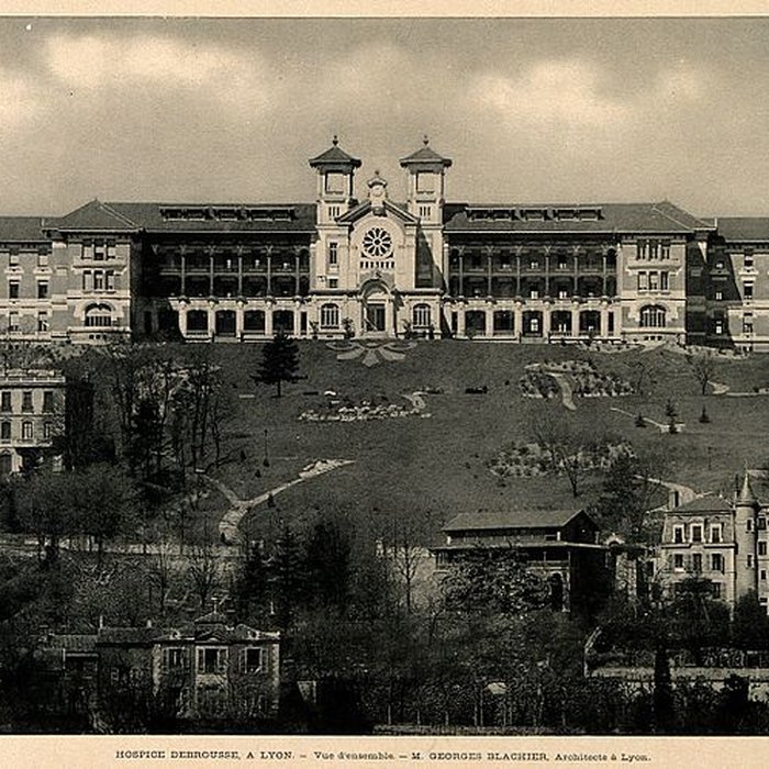 Photo de Ancien hôpital Debrousse